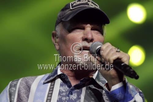 Amerikanische Rock-Band The Beach Boys gastiert bei der Night of the Proms 2015 in der Lanxess-Arena Köln (&copy; Thomas Brill)